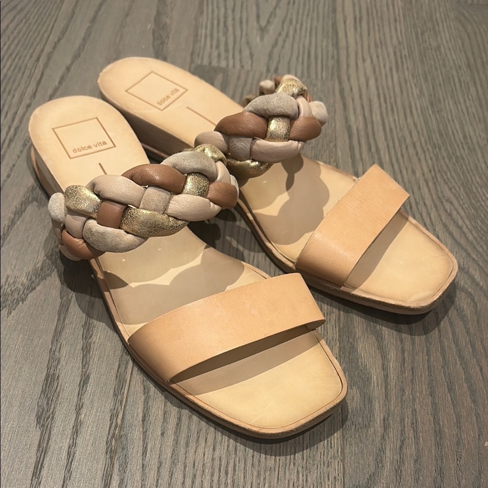 Dolce Vita Braided Tan and Gold Sandals Size 10